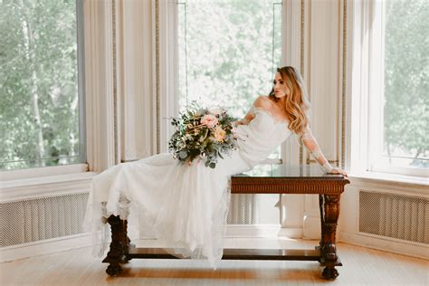 A Lavishly Historic Styled Shoot At The Turnblad Mansion