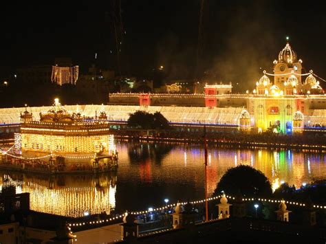 Amritsar Golden Temple Diwali Hd Wallpaper 25169 Baltana