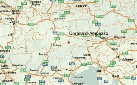 Cortina d'ampezzo will host the ski world. Cortina d'Ampezzo Stadsgids
