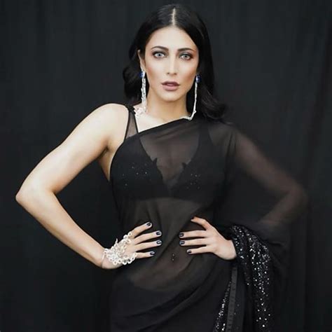 Shruti Haasan In Backless Black Saree Is Too Hot To Handle See This Indian Actress And Singer