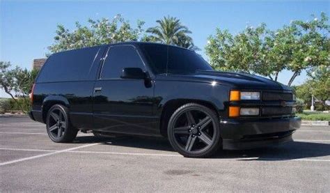 Black Tahoe Chevy Tahoe Custom Chevy Trucks Chevy Trucks Lowered