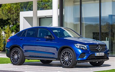 The 2017 Mercedes Benz Glc300 Coupe Is The Cute Ute For Urban Fashion