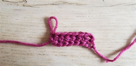 Which totally eliminates the need to make long chains and then work back into them. How to make: Half double crochet foundation chain - 2LOOPZ