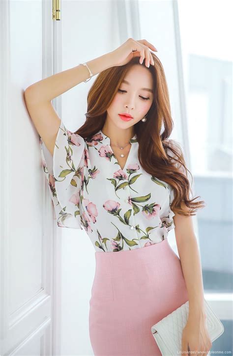 Korean Women S Fashion Shopping Mall Styleonme N Korean Fashion Women Chiffon Blouse