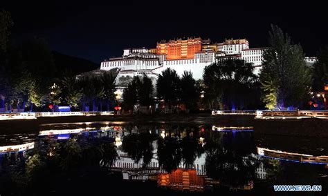 View Of Potala Palace At Night Global Times