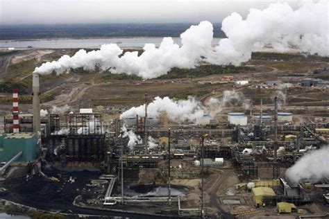 Environmental Groups Take Aim At Alberta Oil Sands Emissions The