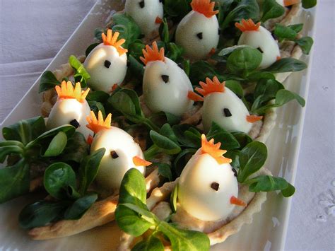 Ripetete tutto il procedimento nella seconda metà di uovo. Ricetta Antipasto di Pasqua con uova | Ricettario Tipico