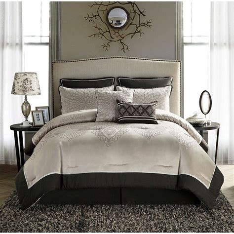 Just because a piece of bedding says it's sized to fit your bed, you can't always count on it fitting. King Size Comforter Set Beige Brown Elegant 8-piece ...