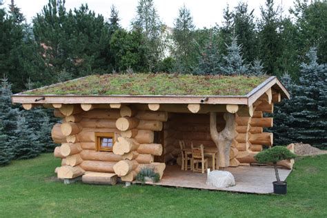 Wir von holzhaus helle bieten ihnen eine große auswahl im bereich gartenhaus und gerätehaus in unserem onlineshop. Wochenendhaus aus Naturstamm: Weekender - Mehrer Blockhaus