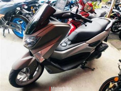 The nmax is powered by a 155 cc engine, and has a variable speed gearbox. HH Bikers (Used) Yamaha Nmax - 2016 | Used Motorcycles ...