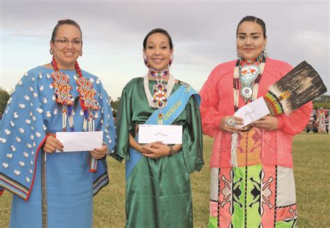 Pow Wow Women Regalia