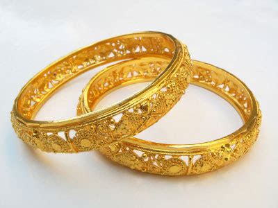 Import quality 916 gold bangles supplied by experienced manufacturers at global sources. Gold Bangles Models | Jewelry Fashions