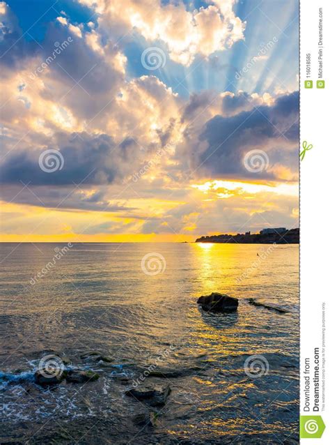 Gorgeous Sunrise At The Seaside Stock Image Image Of Seaside Dream
