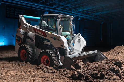Bobcat Unveils All Electric Skid Steer Loader And All Electric