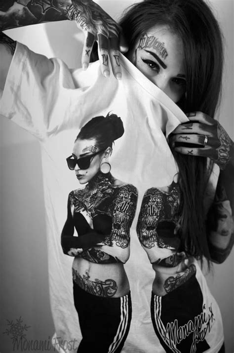 Pin By Thea Eliza On Fashion Monami Frost Tattooed Woman Tattoed Girl