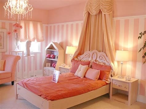 Pink White Stripe Wall Girls Bedroom Slaapkamer Kinderen Interieur