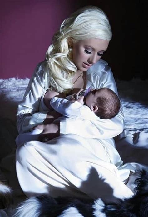 Christina Aguileras Comeback And Tragic Real Life Story Articlesvally