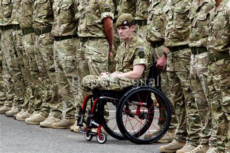 Reportage Photo Of Severely Disabled Soldier Having Had His Legs Blown