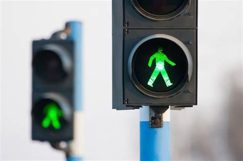 Seguridad Vial Para Peatones Las 16 Reglas Del Peatón Ejemplar