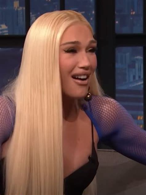 Gwen Stefani Unrecognisable New Look On Late Night With Seth Meyers News Com Au Australia