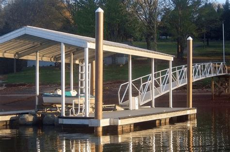 Discover The Benefits Of Aluminum Boat Dock Gangway Designs