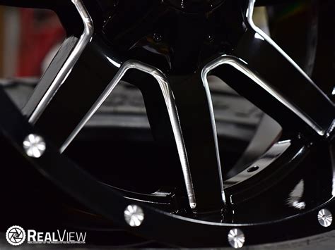 Realview Of Fuel Offroad Maverick D610 Gloss Black W Milled Spokes