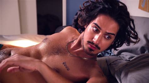 AusCAPS Avan Jogia Shirtless In Now Apocalypse She S Lost Control