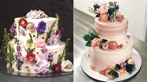 Simple Wedding Cakes Designs / The red roses create a sense of depth