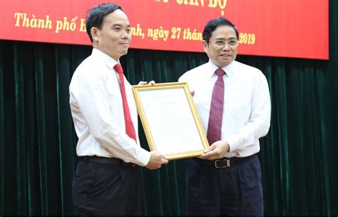 Chủ tịch ủy ban nhân dân tp.hcm: Tân Phó bí thư Thành ủy TP.HCM nói gì khi thay Tất Thành ...