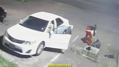 Mom Robbed At Gunpoint With Daughters In Car