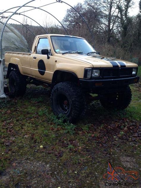 Have you driven a 1985 toyota hilux? TOYOTA HILUX MK2 1985, 3.9 EFI V8 RANGROVER/LANDROVER ...