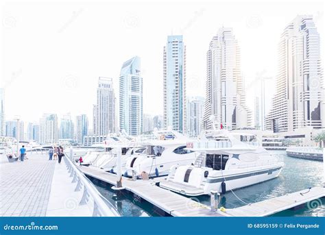 Dubai Marina With Boats Editorial Stock Image Image Of Gulf 68595159