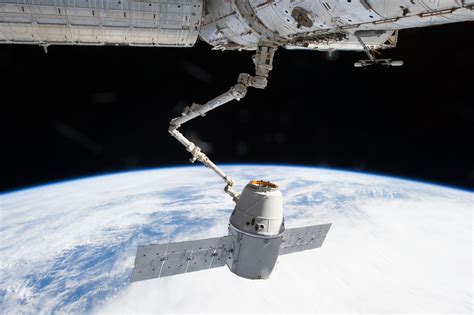 Whats Ahead For Human Rated Spacex Dragon In 2014 Musk Tells