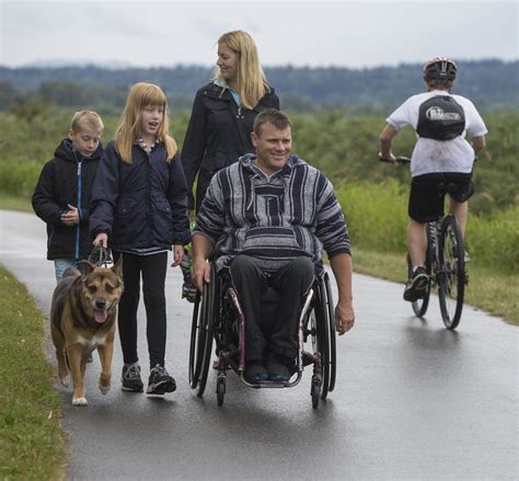 Where To Hit The Trail In A Wheelchair The Seattle Times Wheelchair