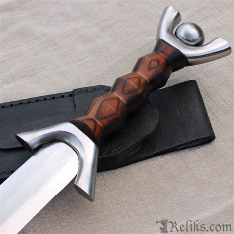 Celtic Anthropomorphic Short Sword Single Hand European Sword At