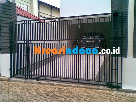 Untuk melihat produk pagar besi stainless dan minimalis lainnya anda dapat klik disini atau anda dapat menghubungi kami langsung di : Top Ide 17+ Model Pintu Pagar Murah