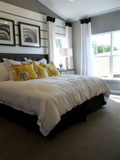 These are some beautiful bedrooms filled with great ideas for making the most of a small space. Bedrooms & Linen ~ | Home, Bedroom design, New room