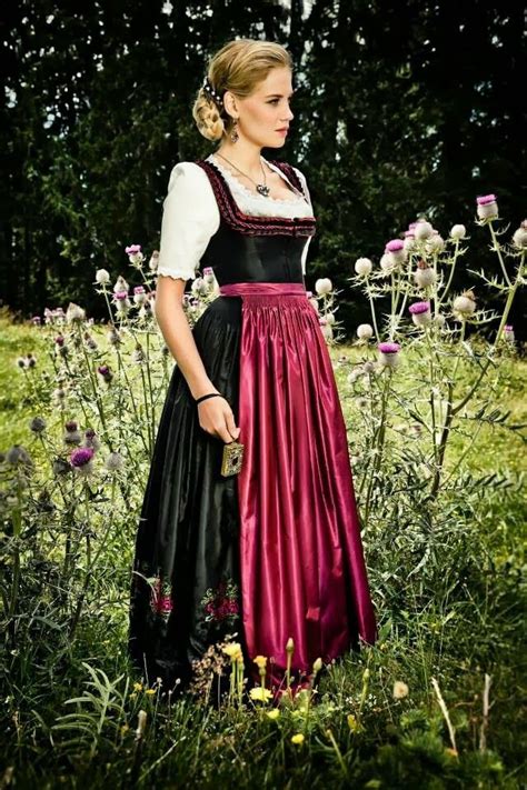 So Beautiful Dirndl Dress German Dress Fashion