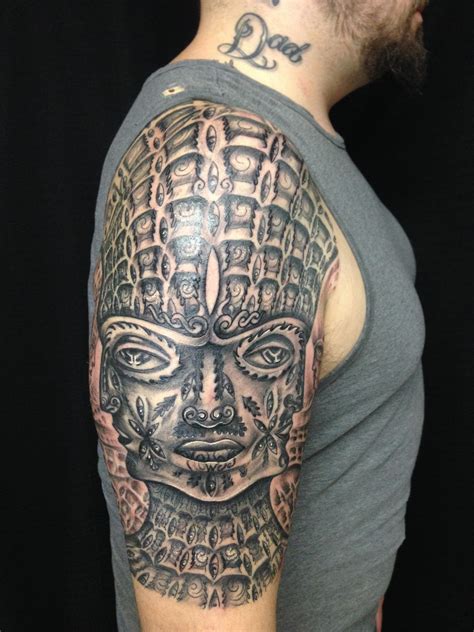 Here we have the dmt molecule tattoo by juli hamilton. Alex Grey on Twitter: "Tattoo of the Day! My Godself ptg ...