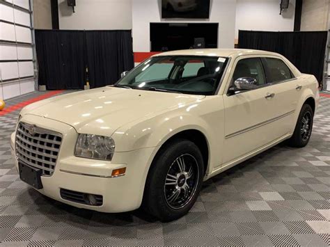 2010 Chrysler 300 Touring Trucks And Auto Auctions