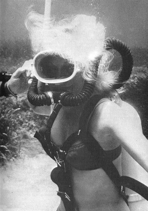 Vintage Scuba Skin Diving Womens Diving Diving Suit Sophia Loren