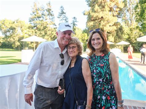 L A Conservancy Benefit Honors Local History 17 Toluca Lake Magazine