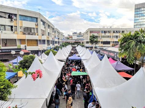 Formerly known as jesselton, it is also the capital of the west coast division of. Suntikan typhoid untuk berniaga di Bazar Ramadhan, Kota ...