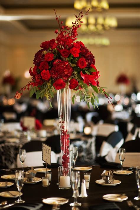 15 Romantic Red Wedding Centerpieces Ideas