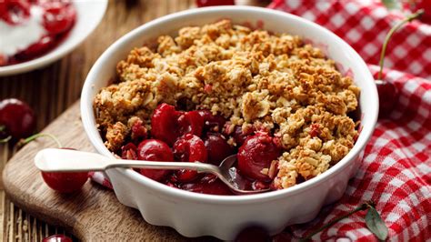 What Are The Differences Between Cobblers Crumbles And Crisps