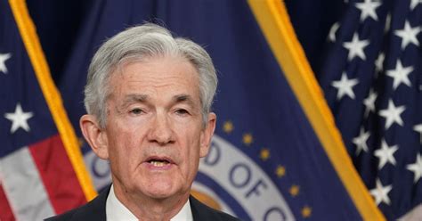 Fed Leaves Interest Rates Unchanged And Admits Us Economy Is Strong