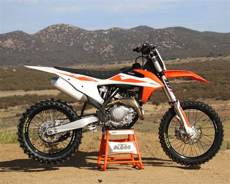 We are adding products all of the time, but if you don't see your model, click here fill out the inquiry form and a dcr staff member will. 2019 KTM 450SX-F First Riding Impression - Dirt Bike Test