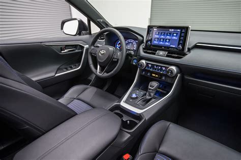 2019 Toyota Rav4 Hybrid Front Interior 1 Motor Trend En Español