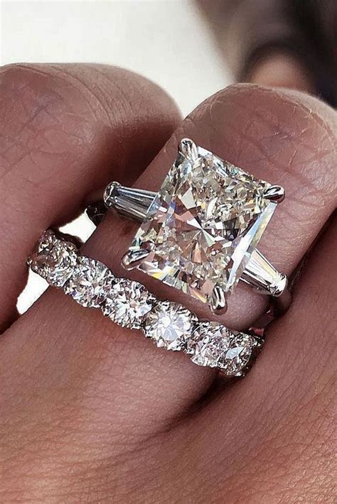 3.Carat Radiant Cut Brilliant Diamond Bridal Set & Engagement Ring 925