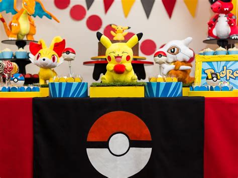 Festa Pokémon Da Festeirice Pikachu Está Super Feliz Festa De